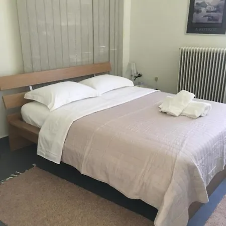 Aggelis Traditional Apartment *